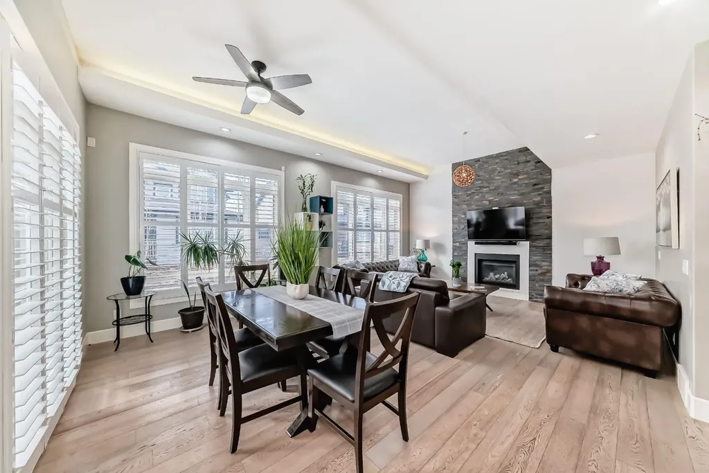193 Kinniburgh Circle Chestermere AB T1X 0P8