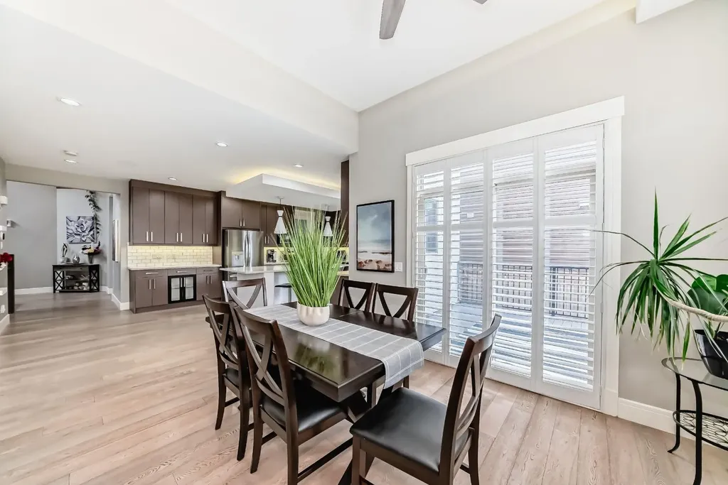 193 Kinniburgh Circle Chestermere AB T1X 0P8