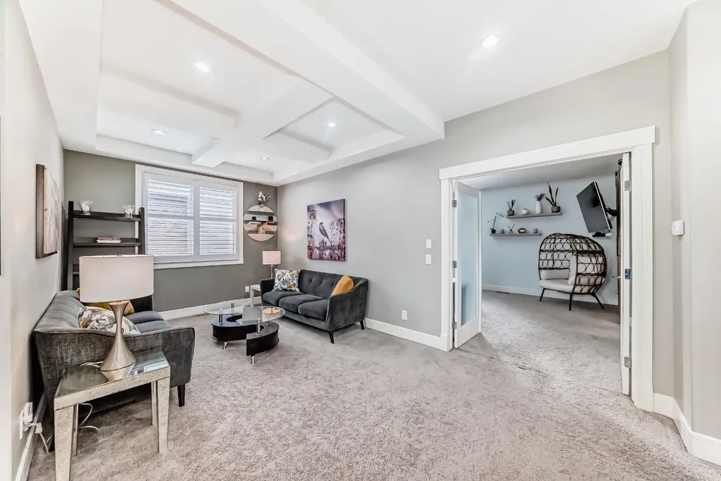 193 Kinniburgh Circle Chestermere AB T1X 0P8