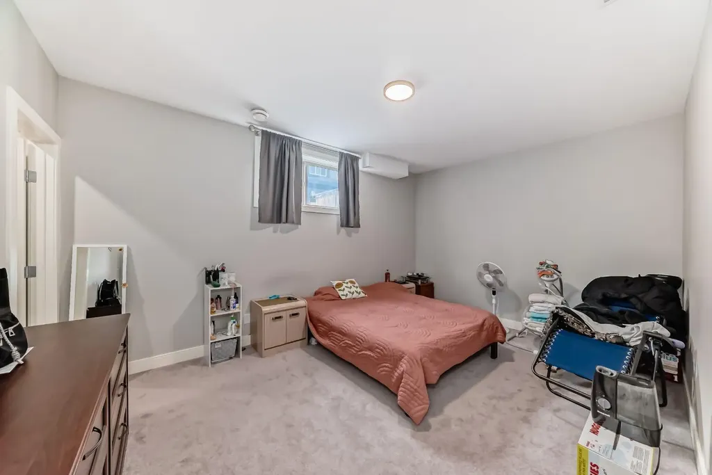 193 Kinniburgh Circle Chestermere AB T1X 0P8