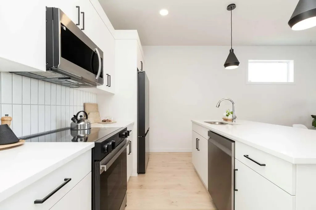 80 Blackwolf Lane N Lethbridge AB T1H 7J2
