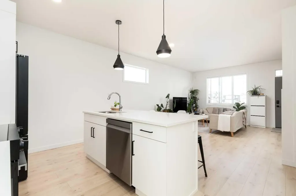 80 Blackwolf Lane N Lethbridge AB T1H 7J2