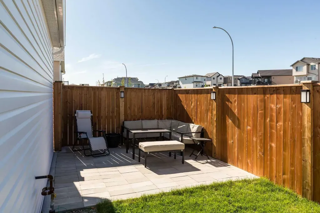 80 Blackwolf Lane N Lethbridge AB T1H 7J2