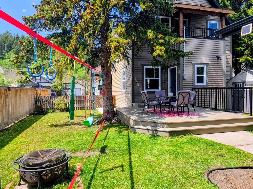 1217 83 Street Coleman AB T0K 0M0