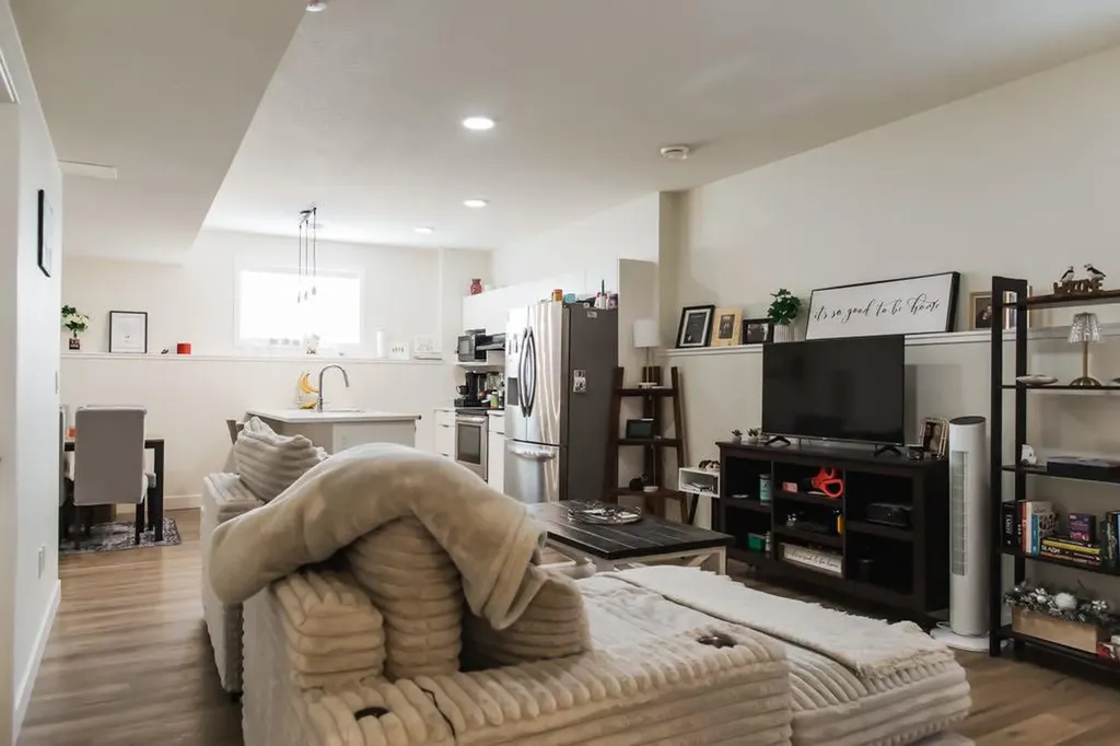 10617 133 Avenue Grande Prairie AB T8X0W5
