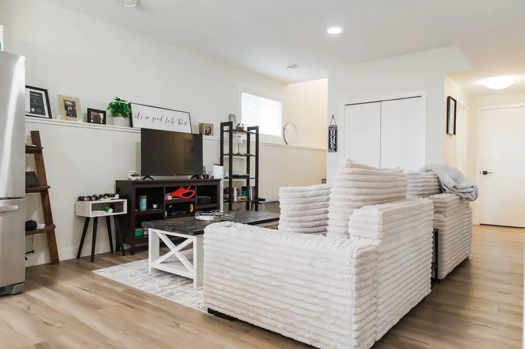 10617 133 Avenue Grande Prairie AB T8X0W5