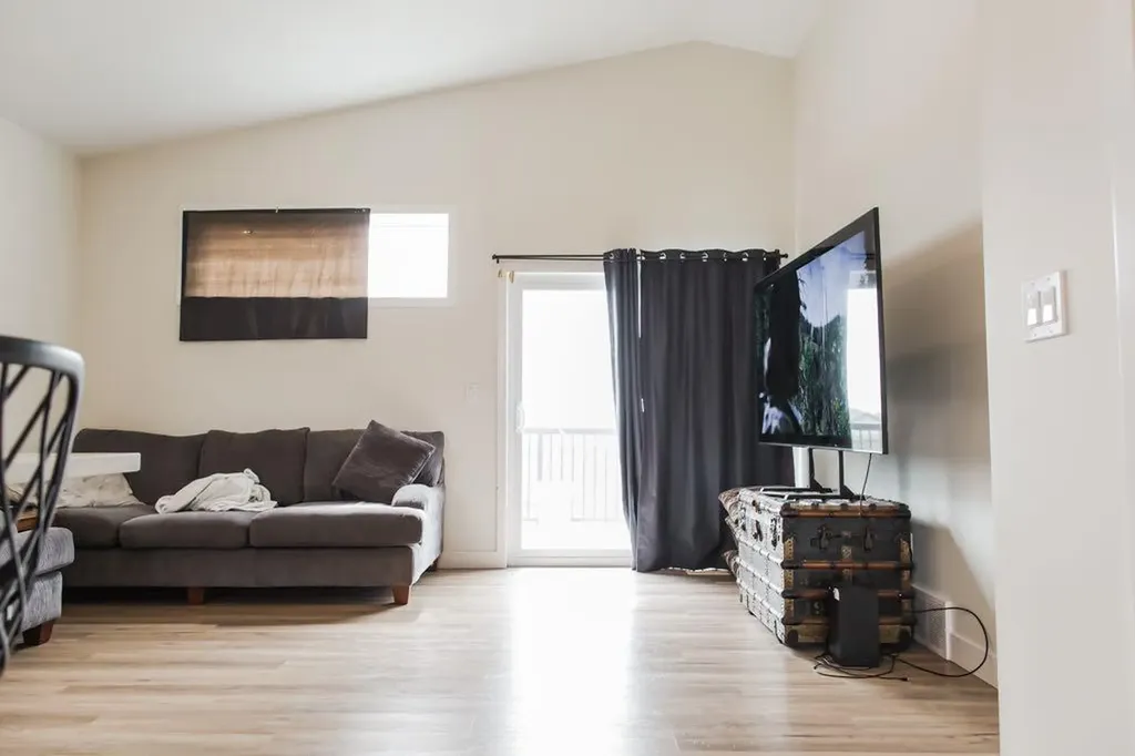 10617 133 Avenue Grande Prairie AB T8X0W5