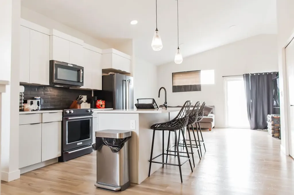 10617 133 Avenue Grande Prairie AB T8X0W5