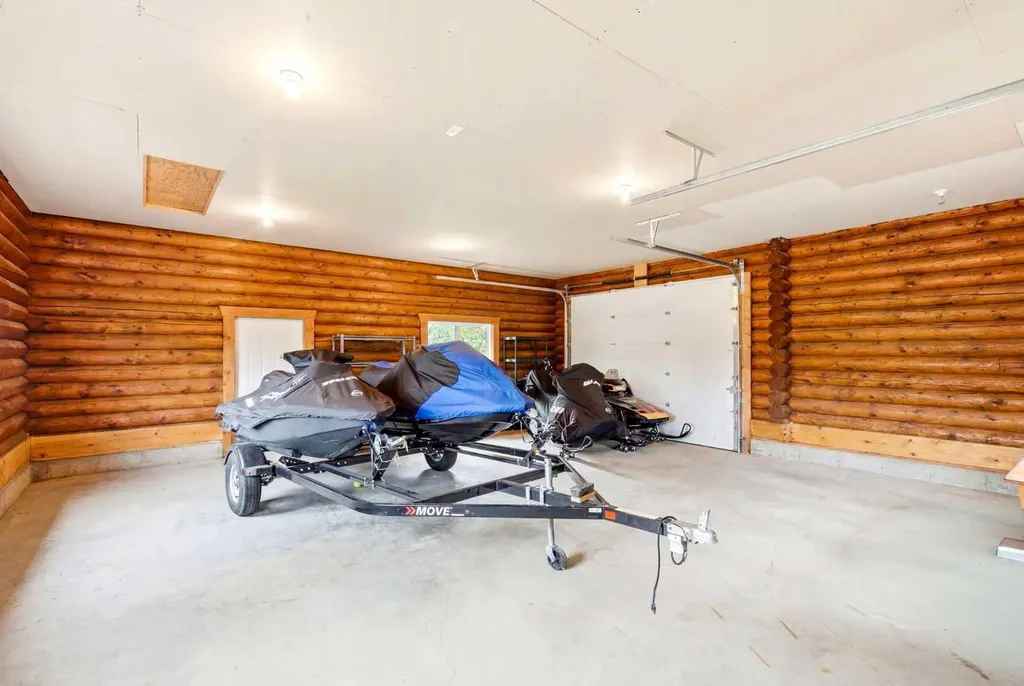 300 Canal Street Rural Ponoka County AB T0C0J0