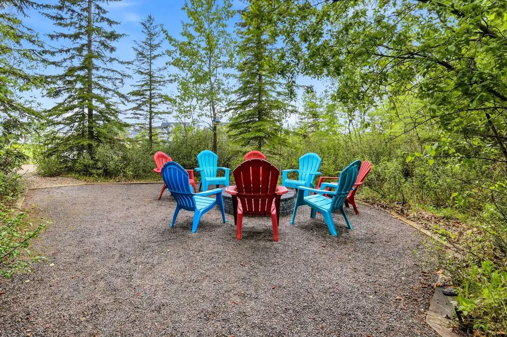 300 Canal Street Rural Ponoka County AB T0C0J0