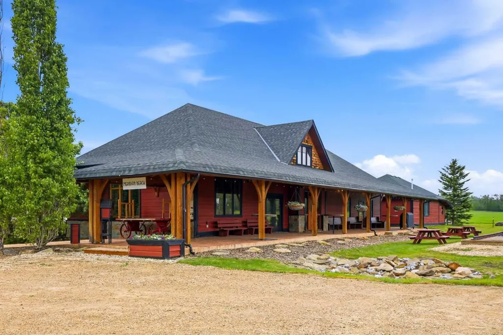 300 Canal Street Rural Ponoka County AB T0C0J0