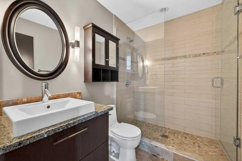 185 Woodridge Drive SW Calgary AB T2W 3X7