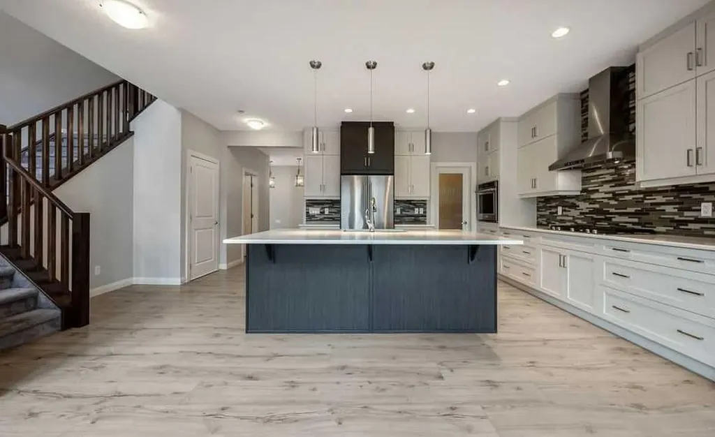 435 Evansglen Drive NW Calgary AB T3P 0P6