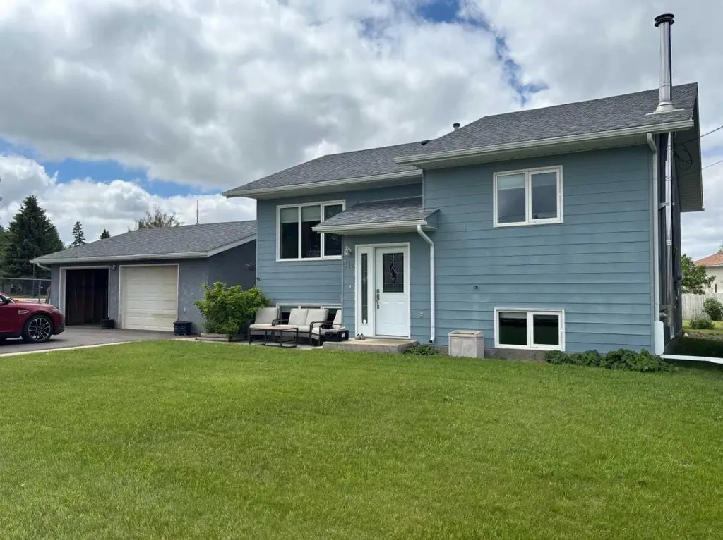 316 1 Street E Barnwell AB T0K 0B0