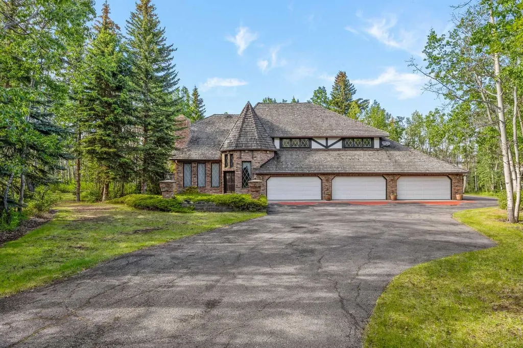 7 Biggar Heights Bay Rural Rocky View County AB T3R 1H4