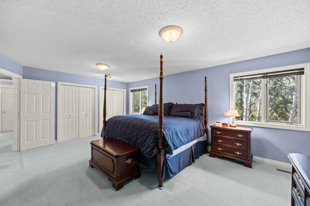 7 Biggar Heights Bay Rural Rocky View County AB T3R 1H4