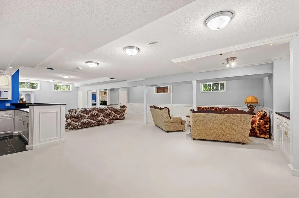 7 Biggar Heights Bay Rural Rocky View County AB T3R 1H4