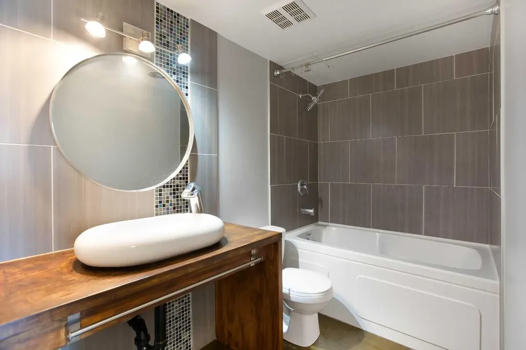 1414 5 Street SW Calgary AB T2R 0Y8