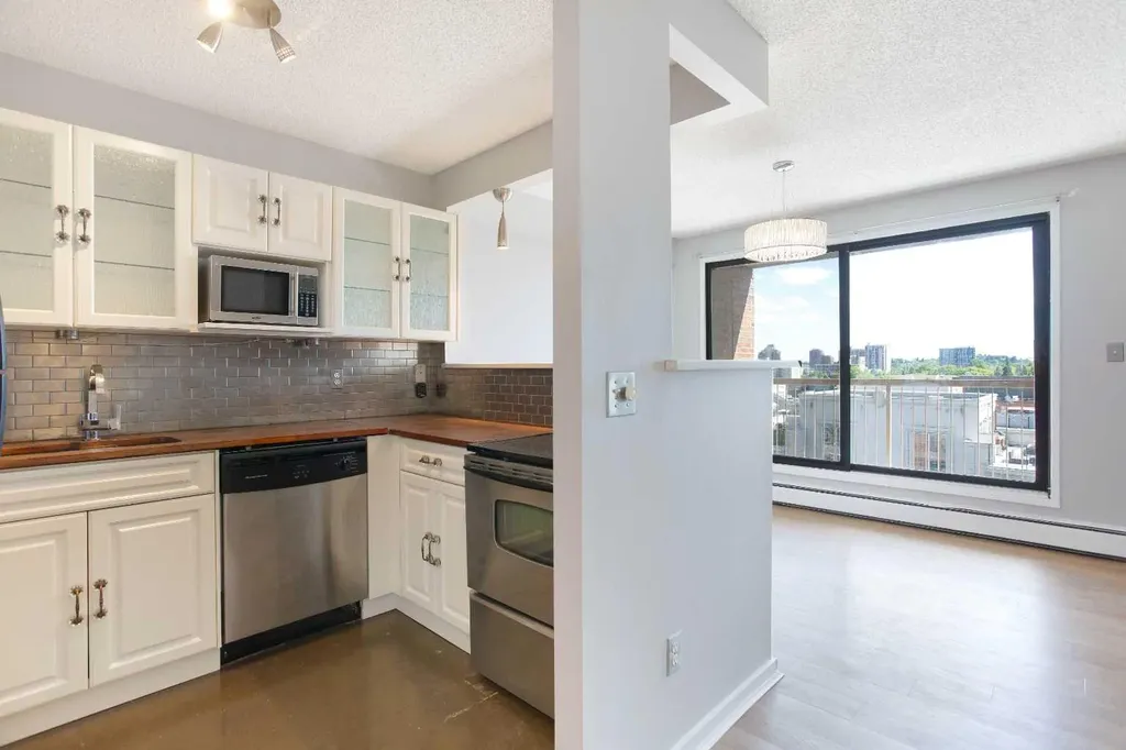 1414 5 Street SW Calgary AB T2R 0Y8