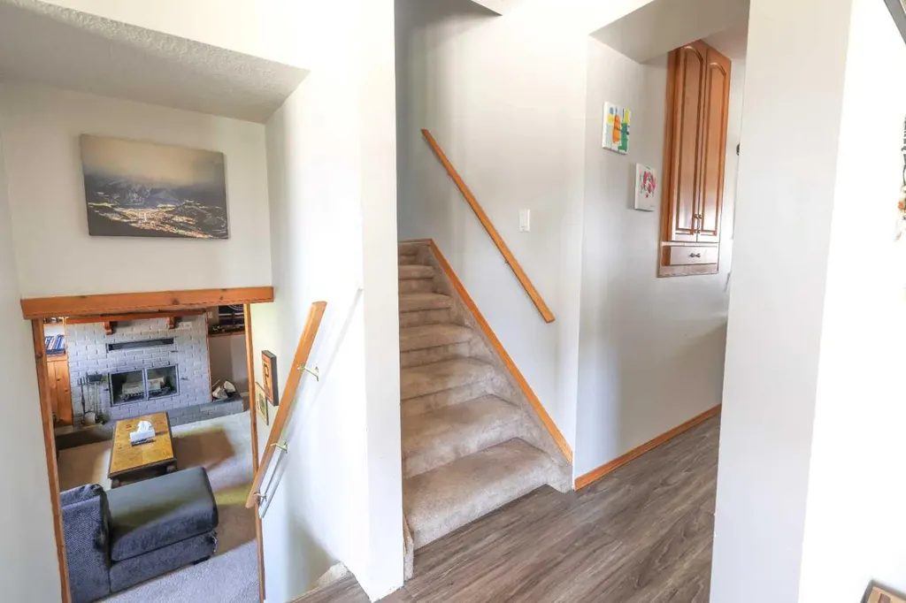 5739 55 Street Rocky Mountain House AB T4T 1J7
