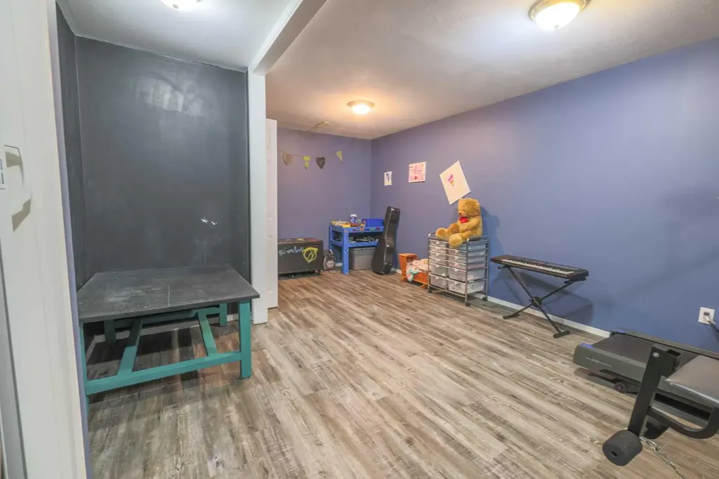 5739 55 Street Rocky Mountain House AB T4T 1J7