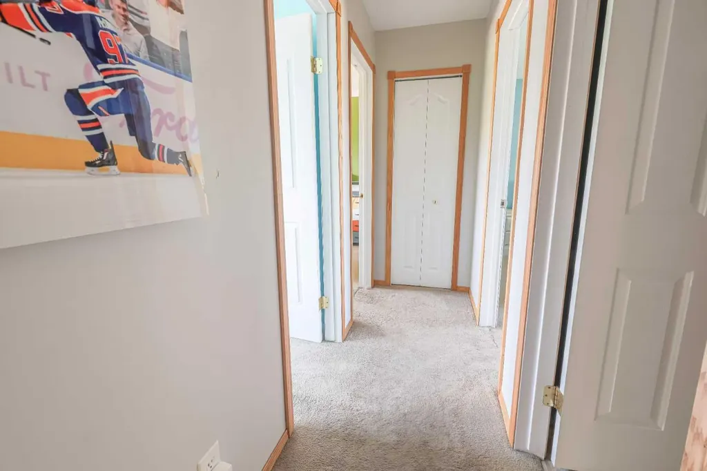 5739 55 Street Rocky Mountain House AB T4T 1J7