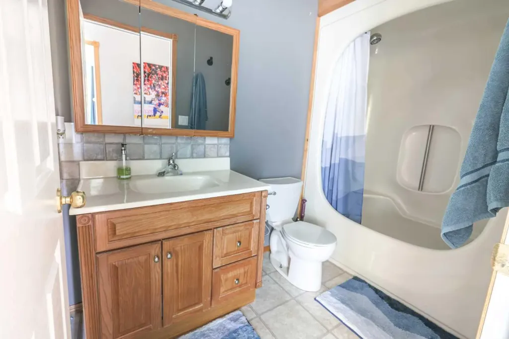5739 55 Street Rocky Mountain House AB T4T 1J7