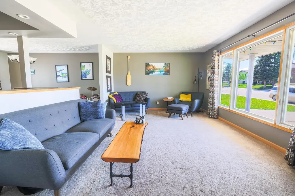 5739 55 Street Rocky Mountain House AB T4T 1J7