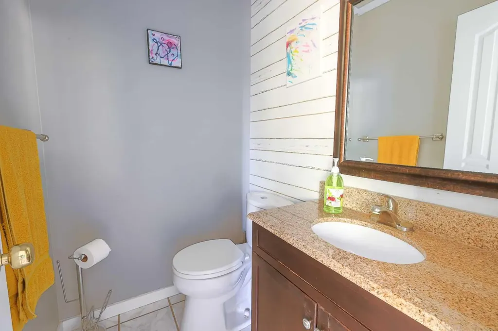 5739 55 Street Rocky Mountain House AB T4T 1J7