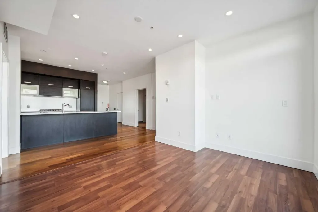 2505 17 Avenue SW Calgary AB T3E 7V3