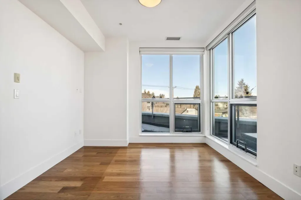 2505 17 Avenue SW Calgary AB T3E 7V3