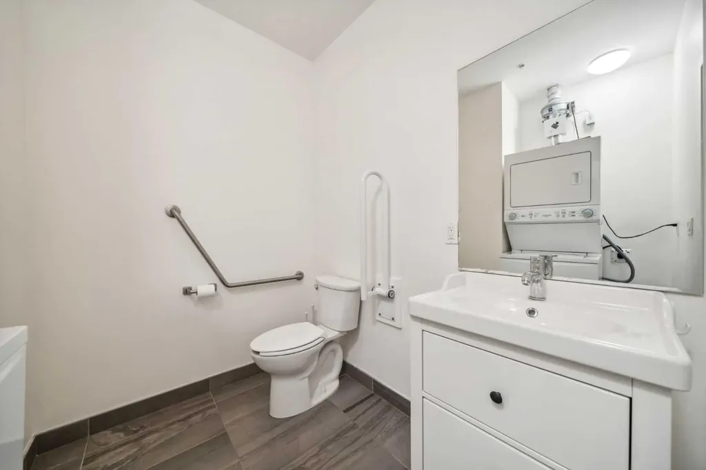 2505 17 Avenue SW Calgary AB T3E 7V3
