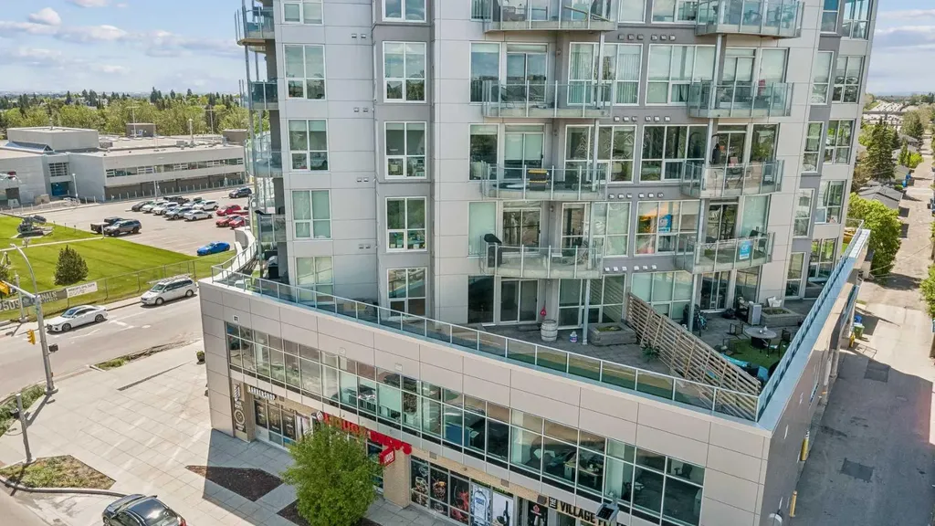 2505 17 Avenue SW Calgary AB T3E 7V3
