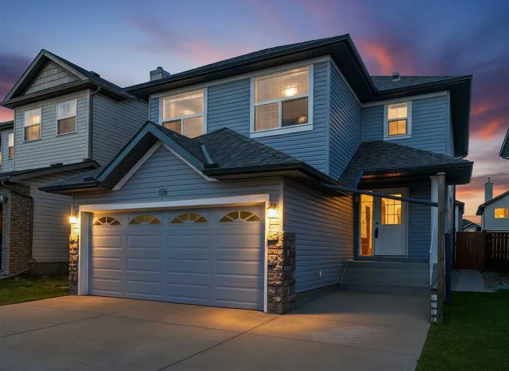 126 Saddleridge Close NE Calgary AB T3J 4X1