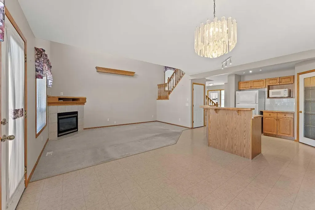 126 Saddleridge Close NE Calgary AB T3J 4X1