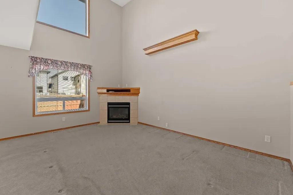 126 Saddleridge Close NE Calgary AB T3J 4X1