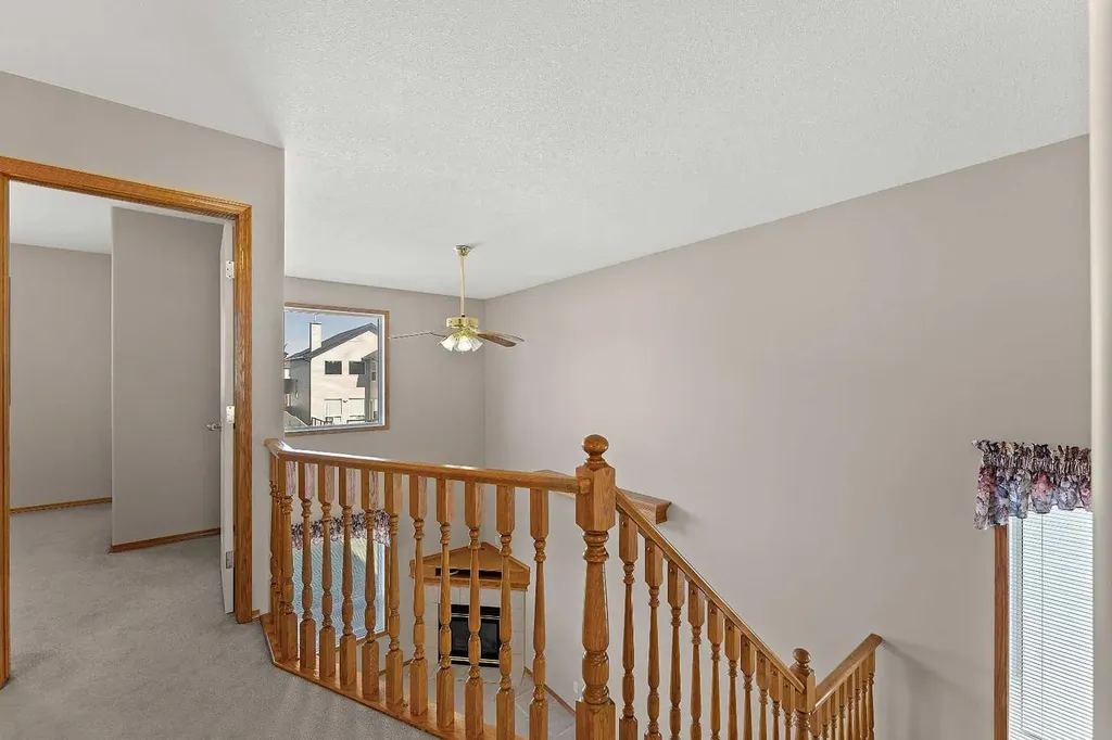 126 Saddleridge Close NE Calgary AB T3J 4X1