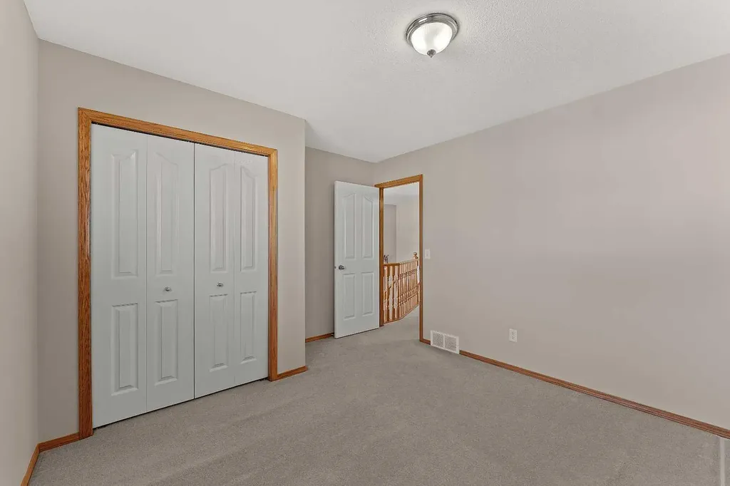 126 Saddleridge Close NE Calgary AB T3J 4X1