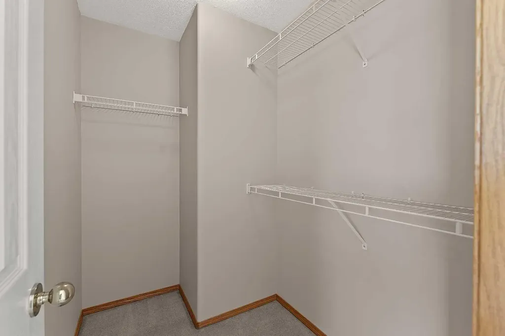 126 Saddleridge Close NE Calgary AB T3J 4X1
