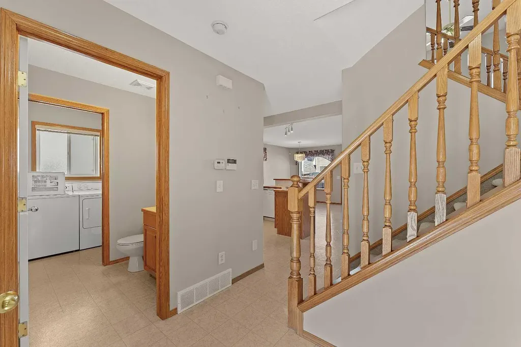 126 Saddleridge Close NE Calgary AB T3J 4X1
