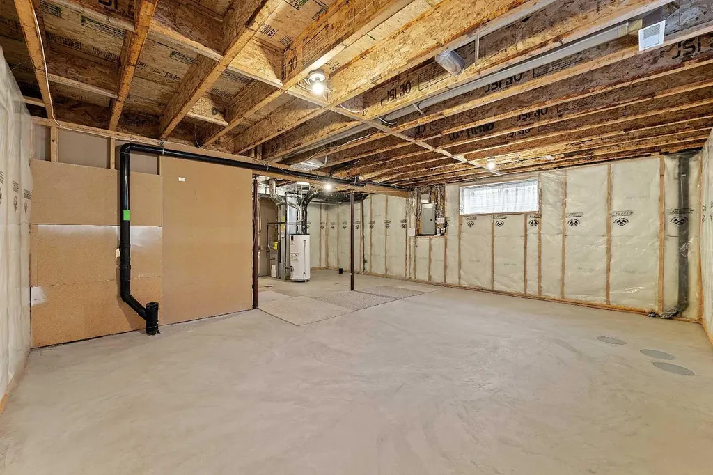 126 Saddleridge Close NE Calgary AB T3J 4X1