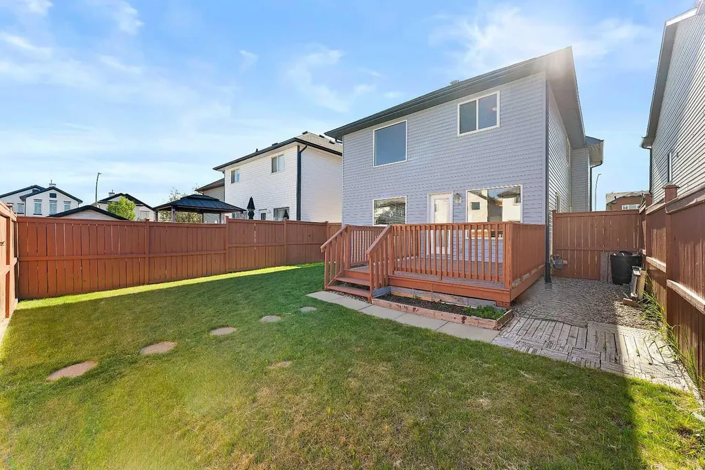 126 Saddleridge Close NE Calgary AB T3J 4X1