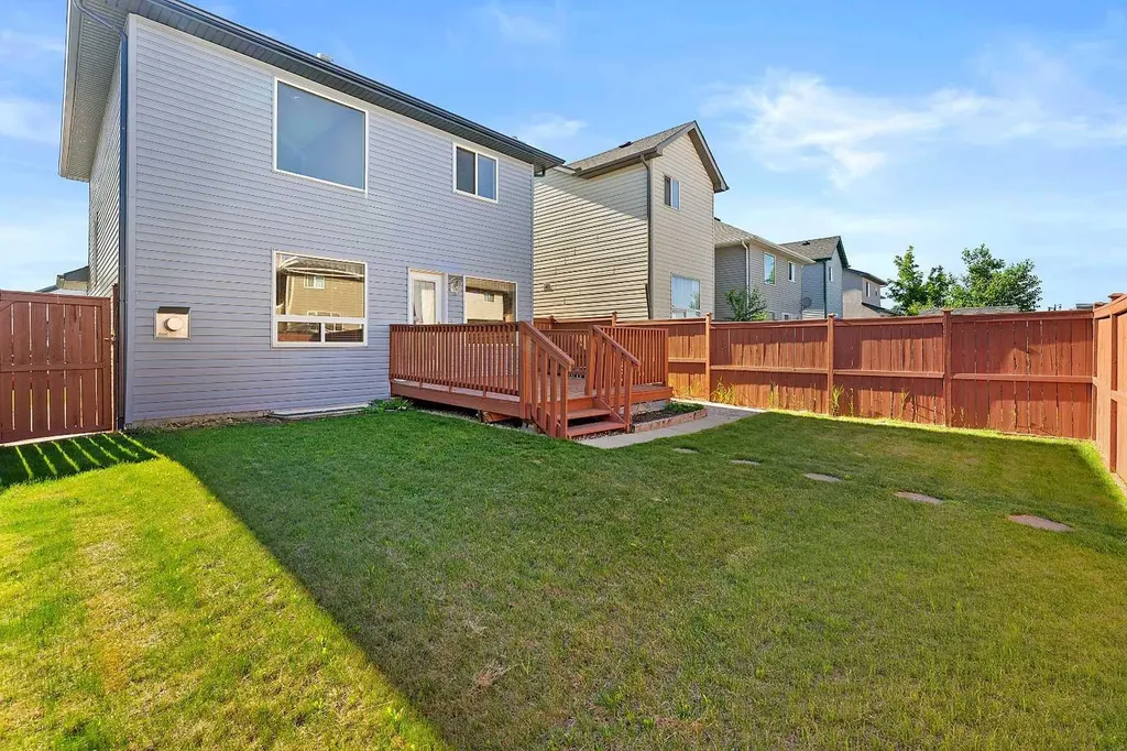 126 Saddleridge Close NE Calgary AB T3J 4X1