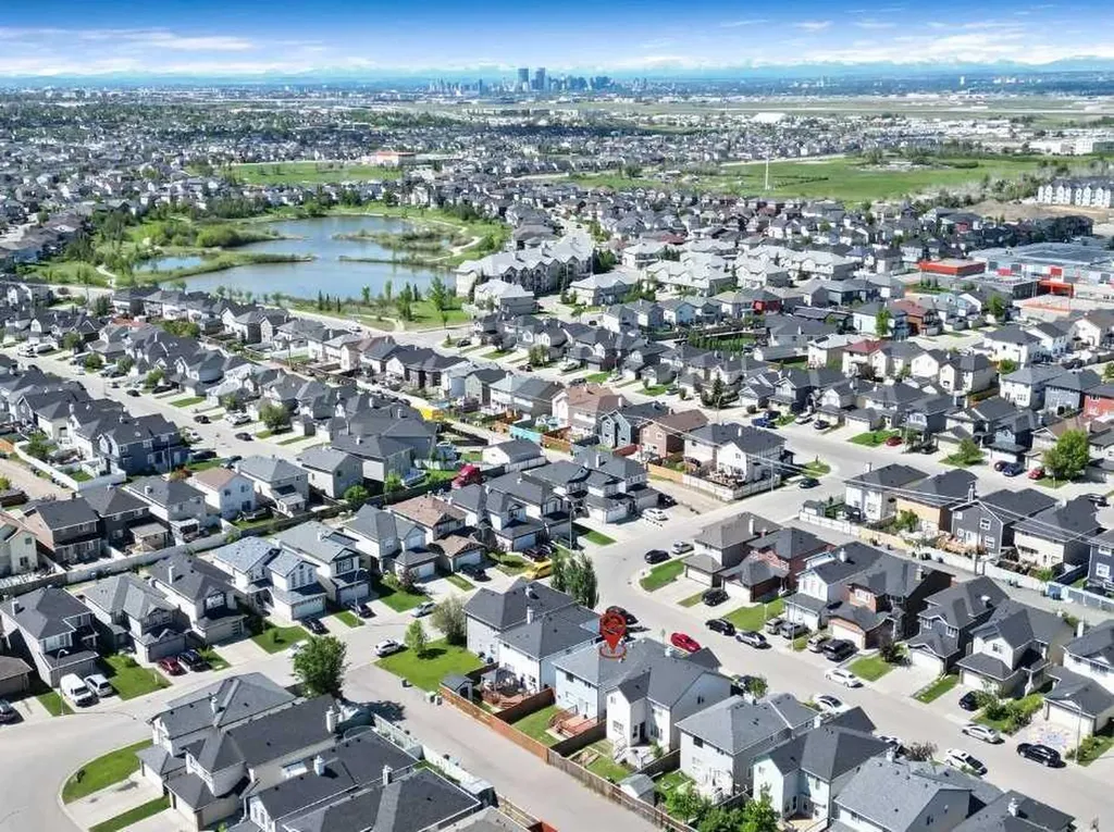 126 Saddleridge Close NE Calgary AB T3J 4X1