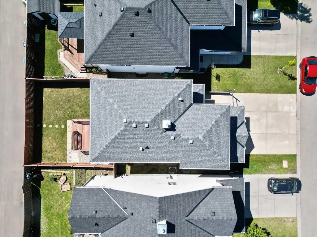 126 Saddleridge Close NE Calgary AB T3J 4X1