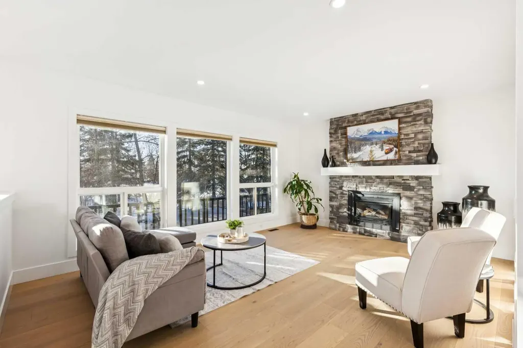 5 Mckenzie Lake Point SE Calgary AB T2Z 1L7