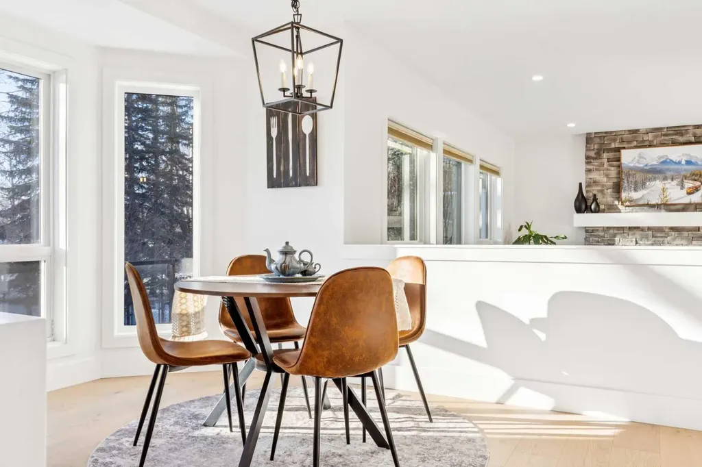 5 Mckenzie Lake Point SE Calgary AB T2Z 1L7