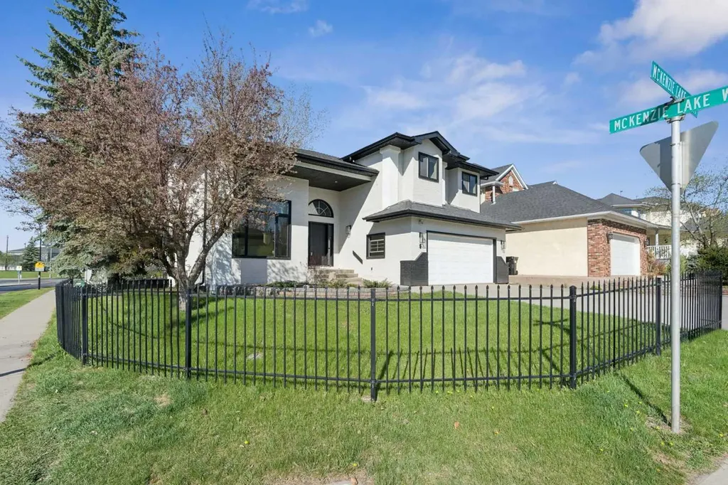 5 Mckenzie Lake Point SE Calgary AB T2Z 1L7