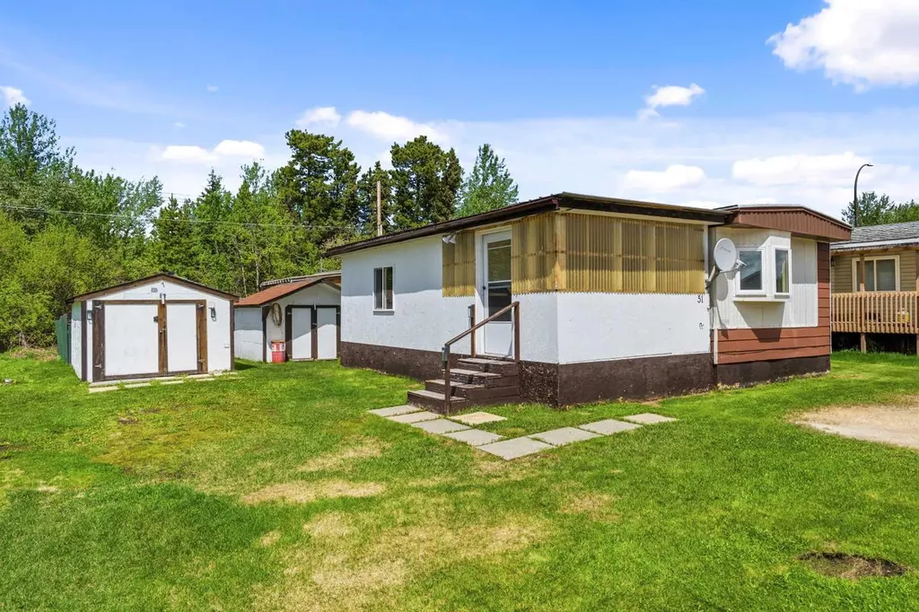 51 Sunset Crescent Swan Hills AB T0G 2C0