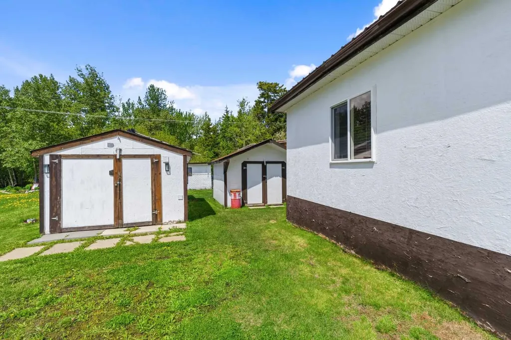 51 Sunset Crescent Swan Hills AB T0G 2C0